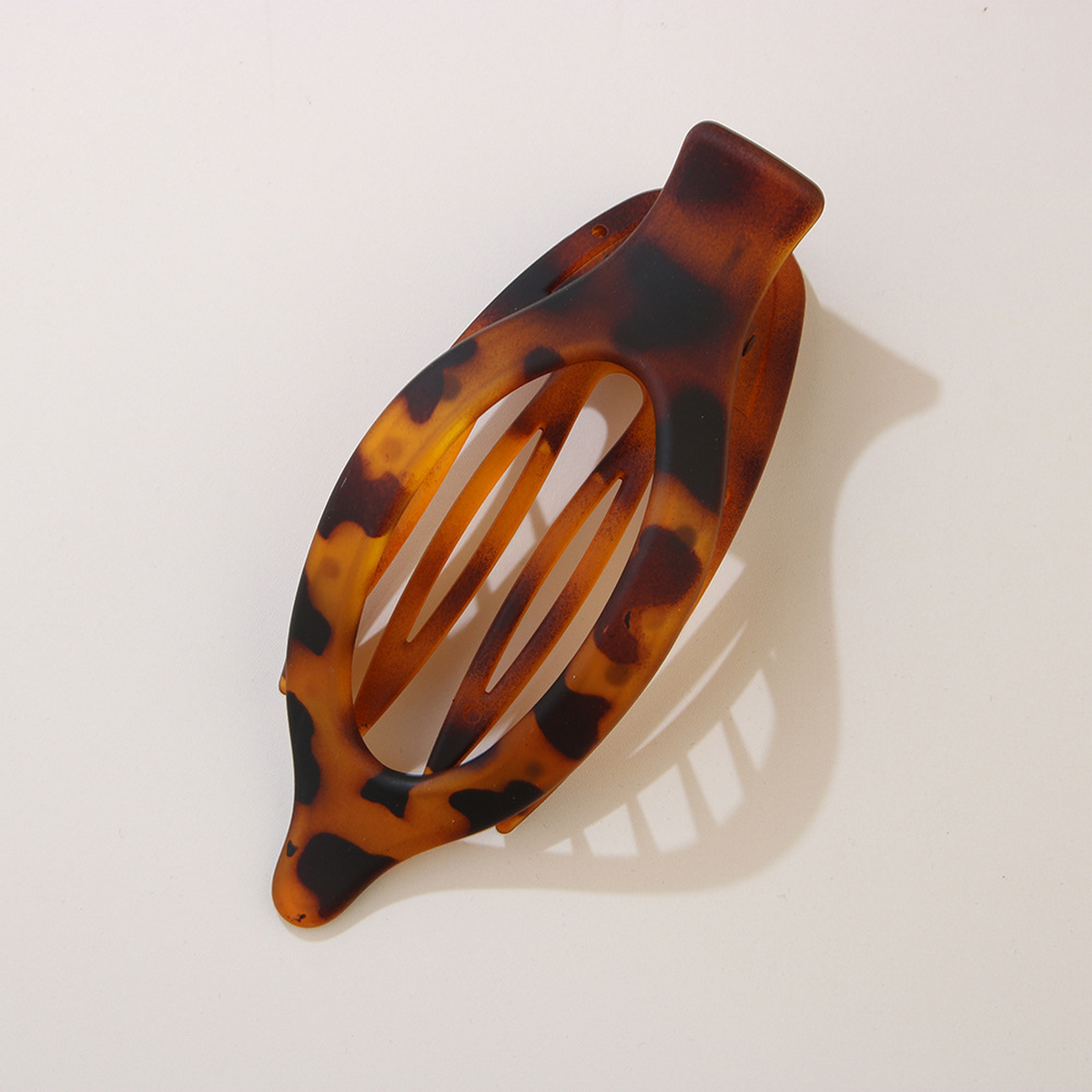 Leaf Flat Oval Hair Clip