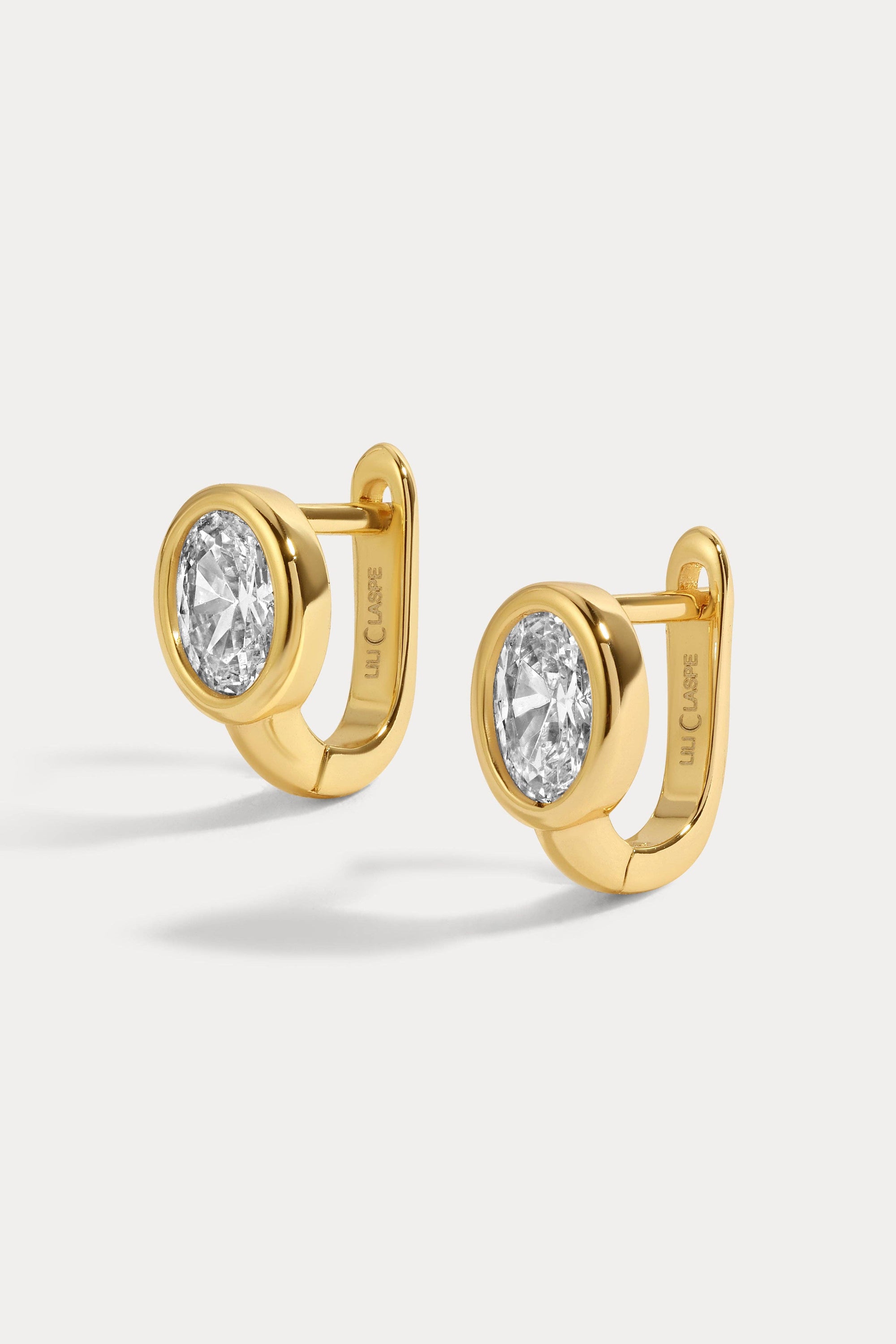 Rhea Oval Stuggies