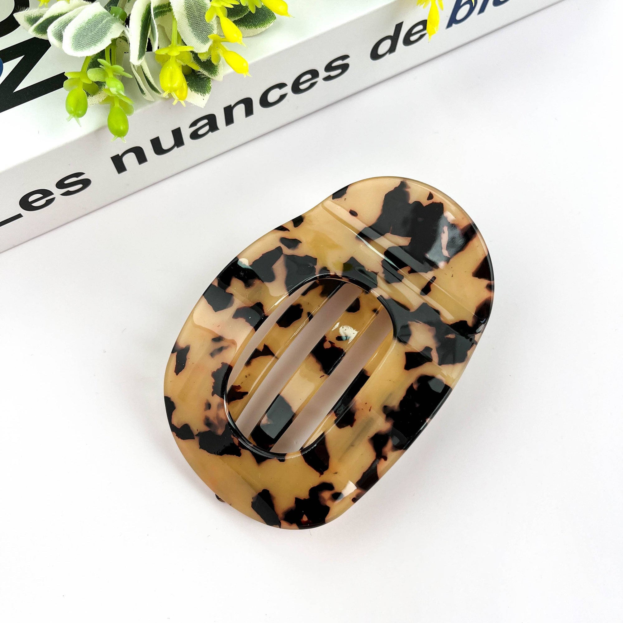 Flat Round Hair Claw Clip