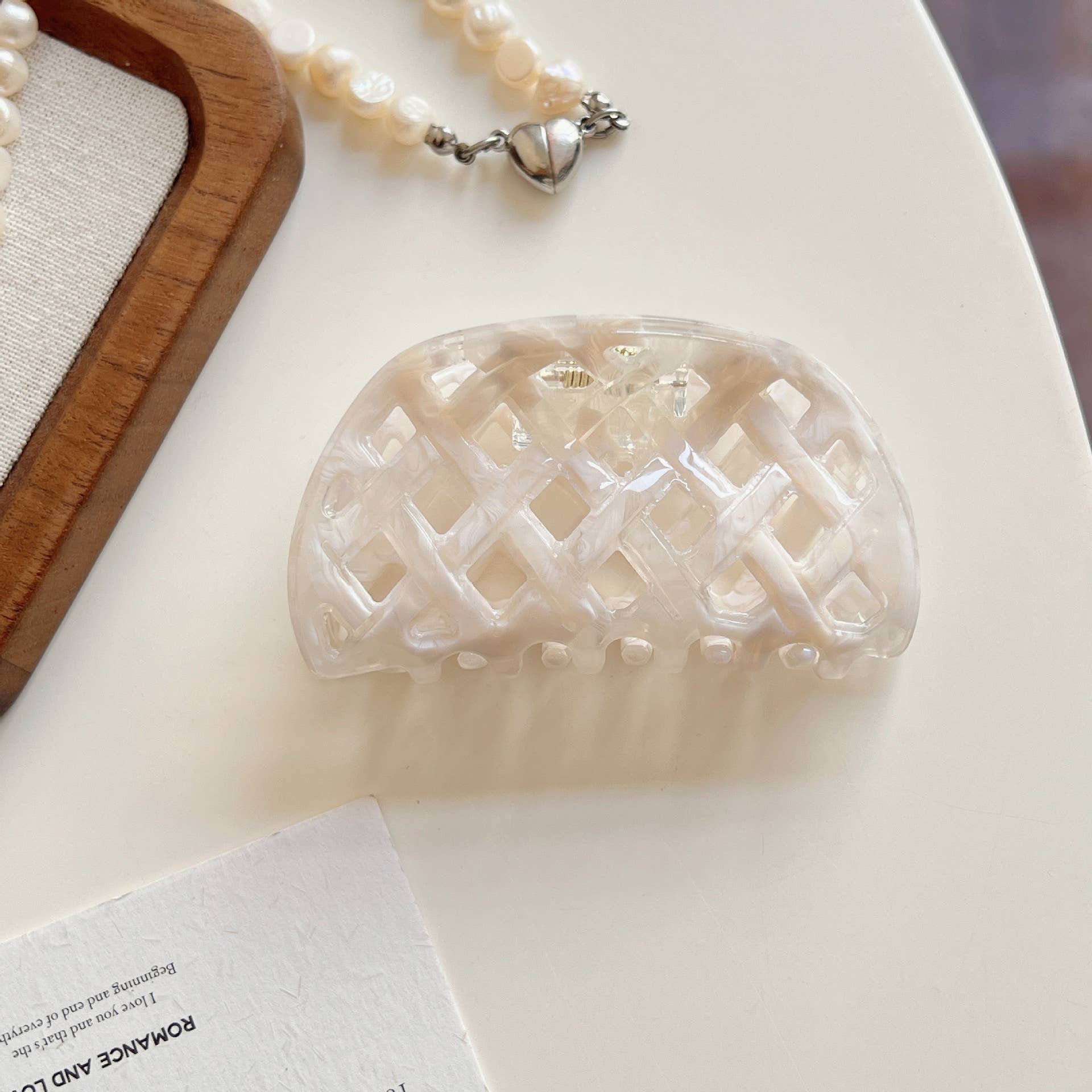 Woven Lattice Claw Clip