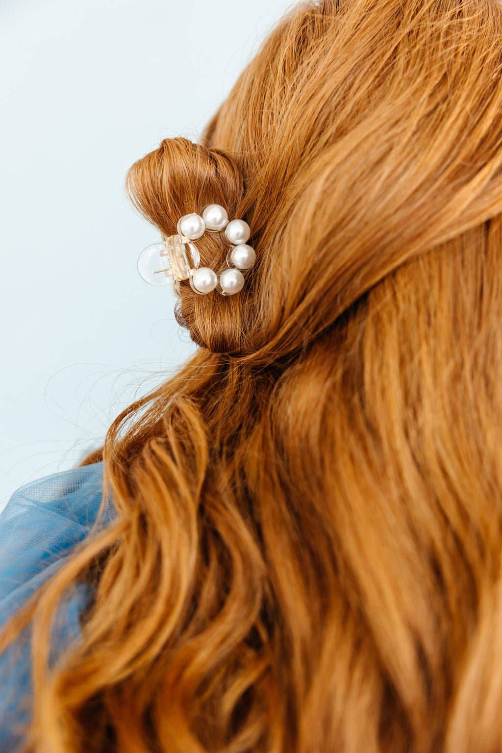 Meg Pearl Claw Clip