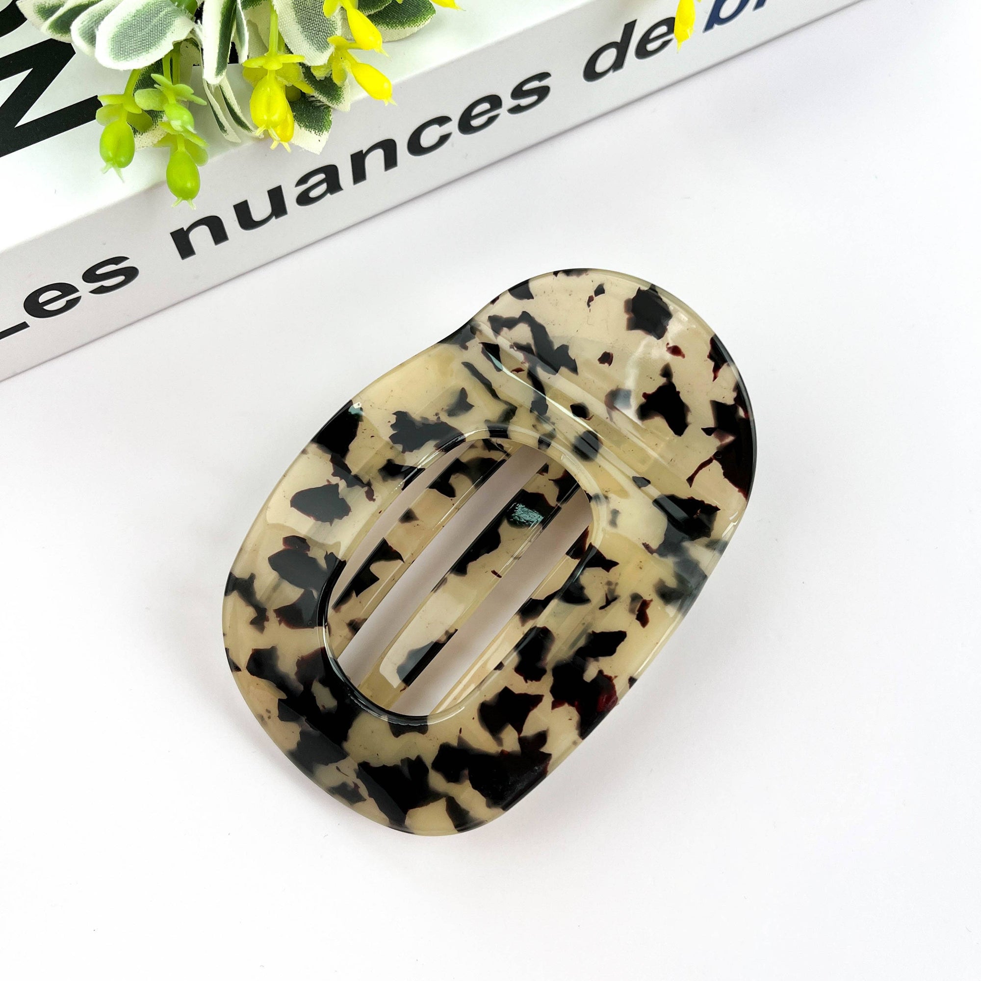 Flat Round Hair Claw Clip
