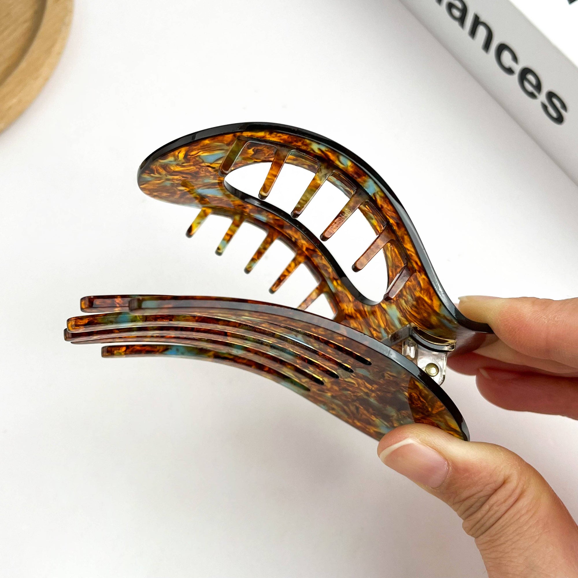 Flat Oval Claw Clip