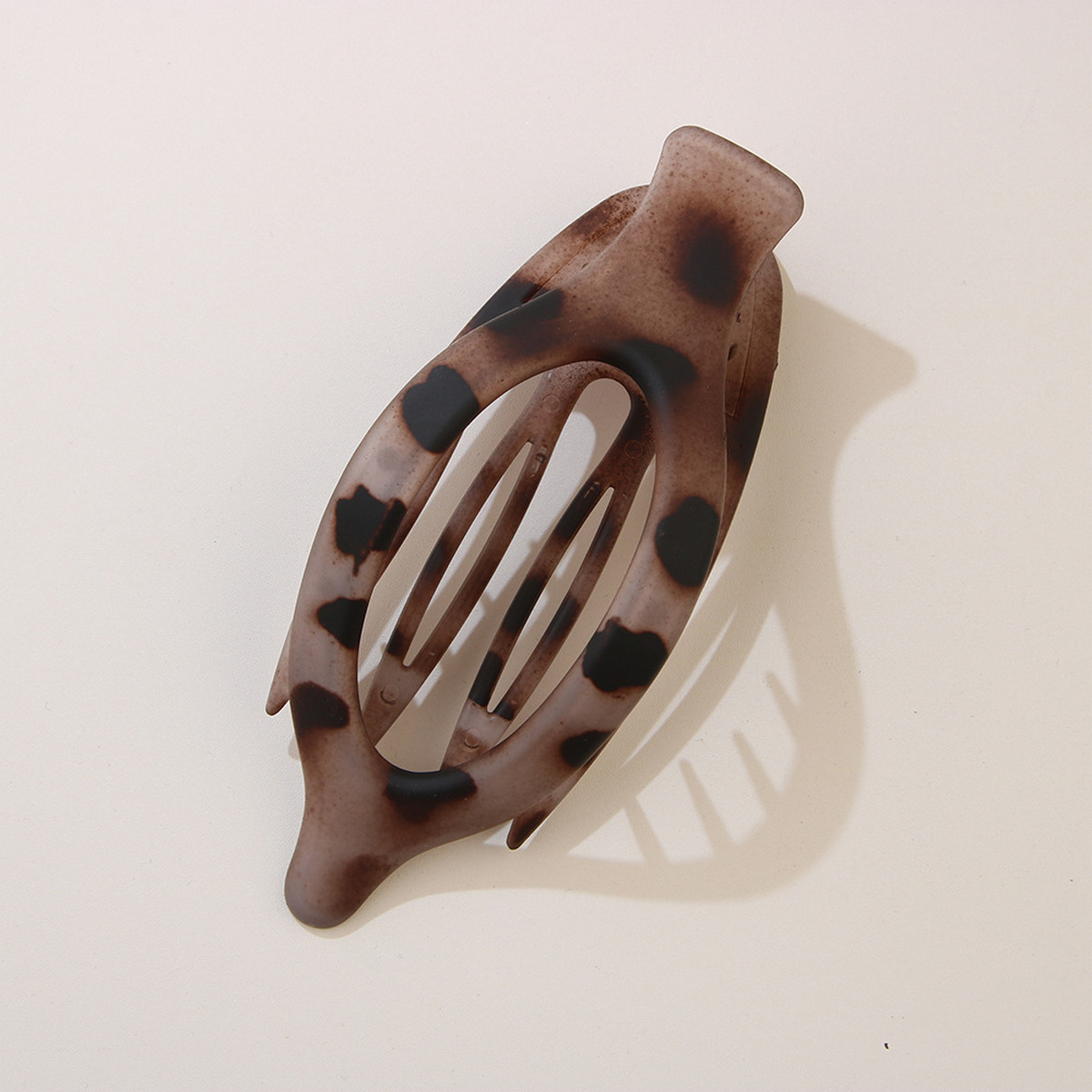 Leaf Flat Oval Hair Clip
