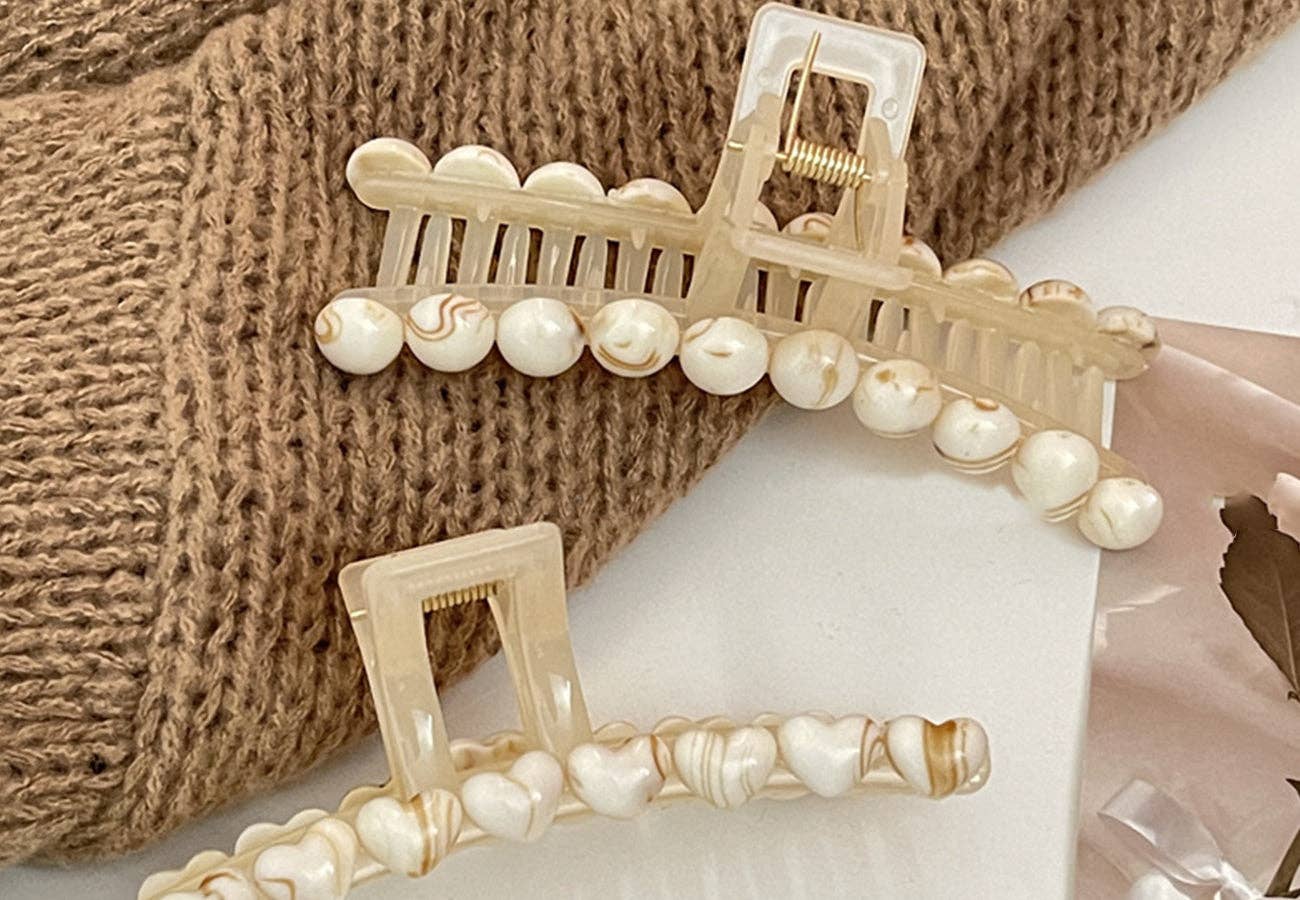Marble Detail Hair Claw