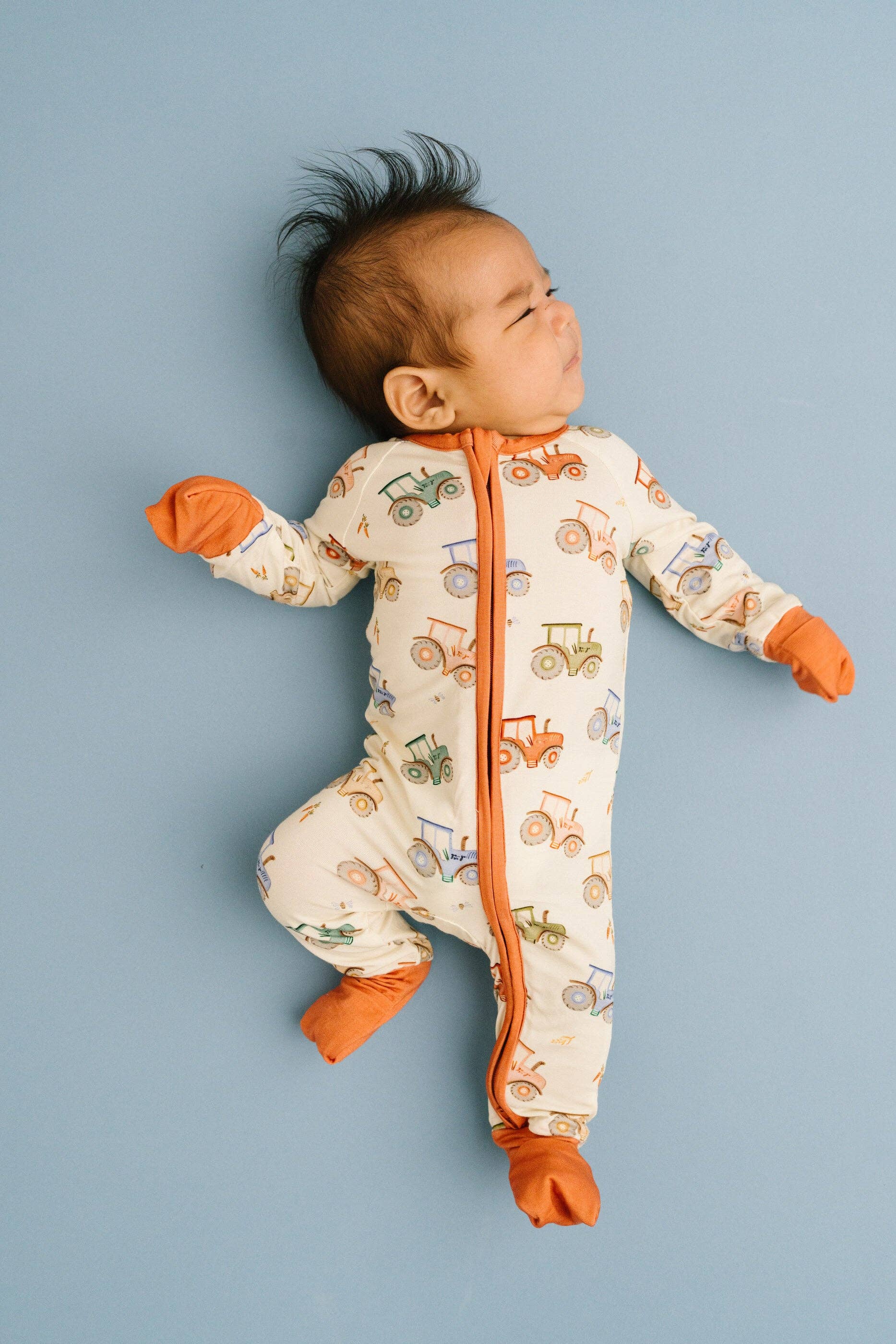 Baby Bamboo Sleeper: Tractor Ride