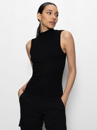 ESSENTIAL SLVLESS MOCK NECK