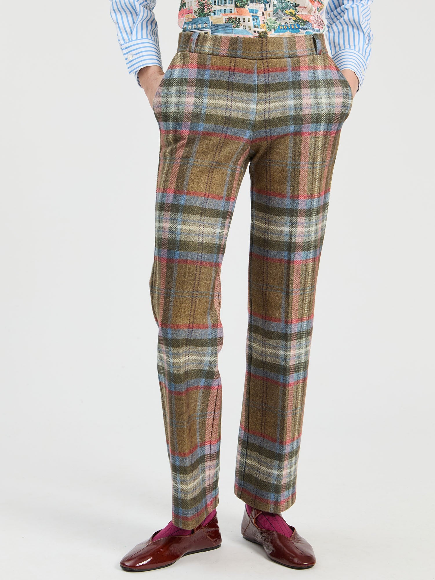 33874 Martina Pant