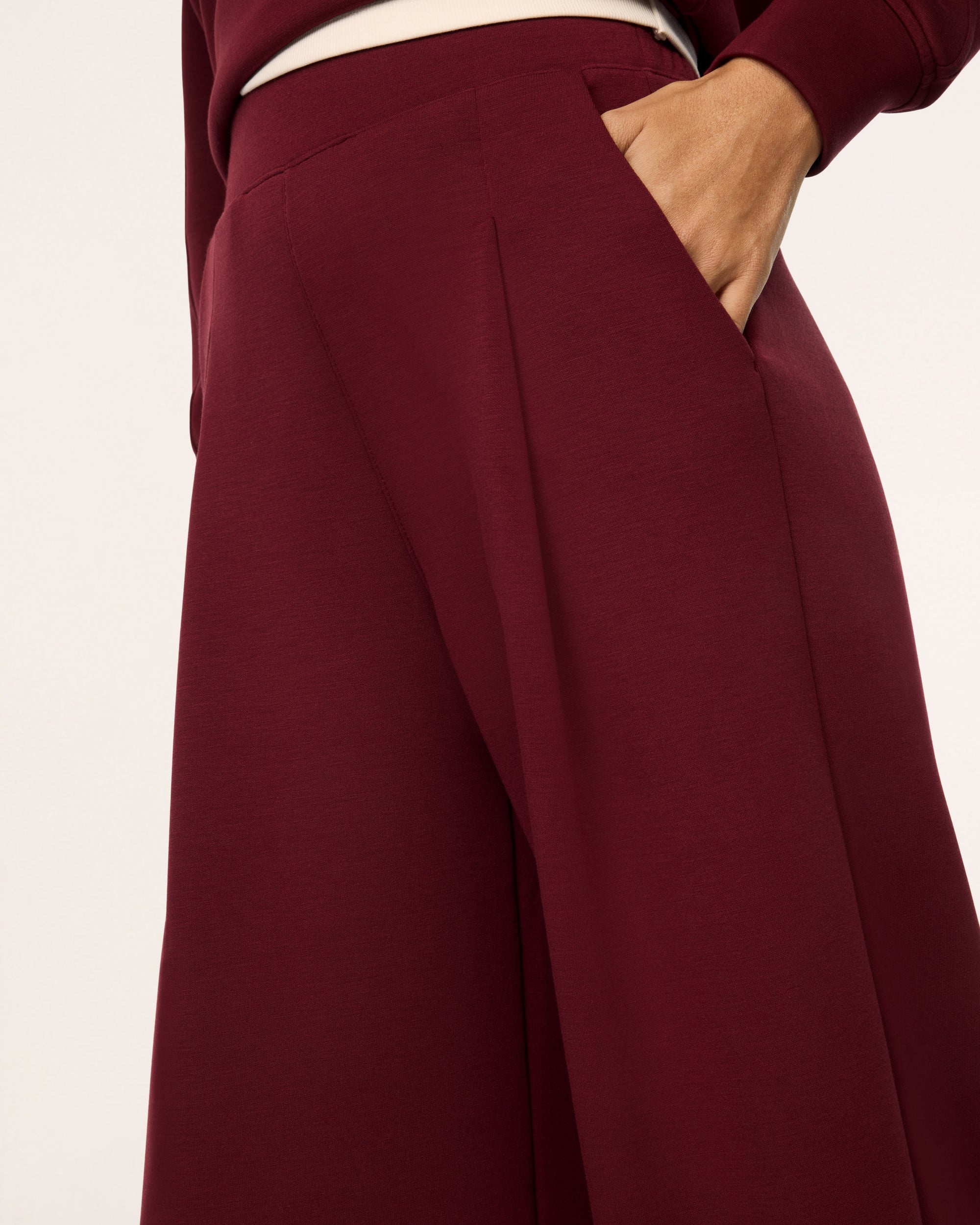 Spanx Airessentials® Pleated Wide Leg Pant