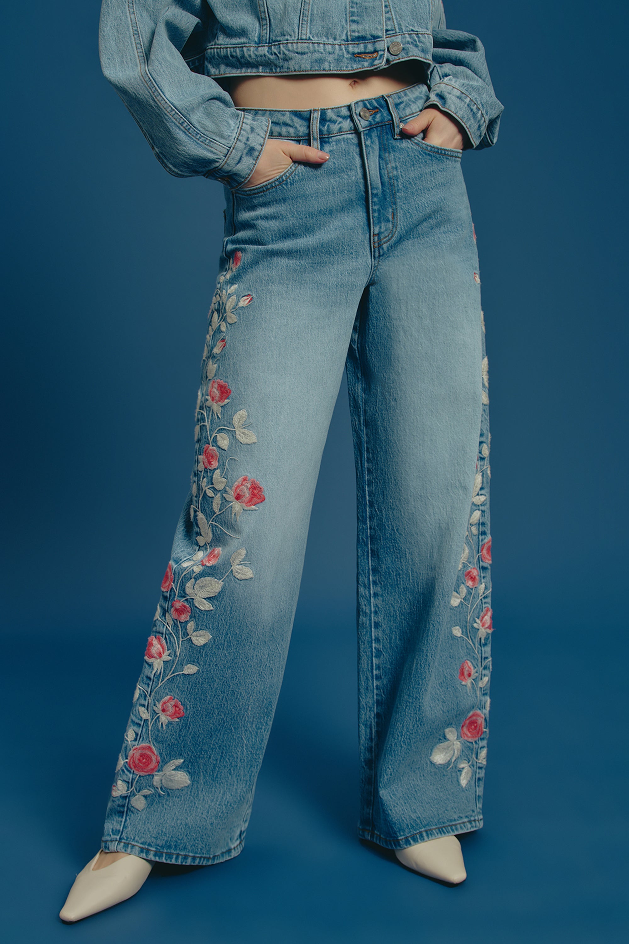 Embroidered Barrel Leg Jeans