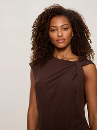 SO TWISTED MUSCLE TEE