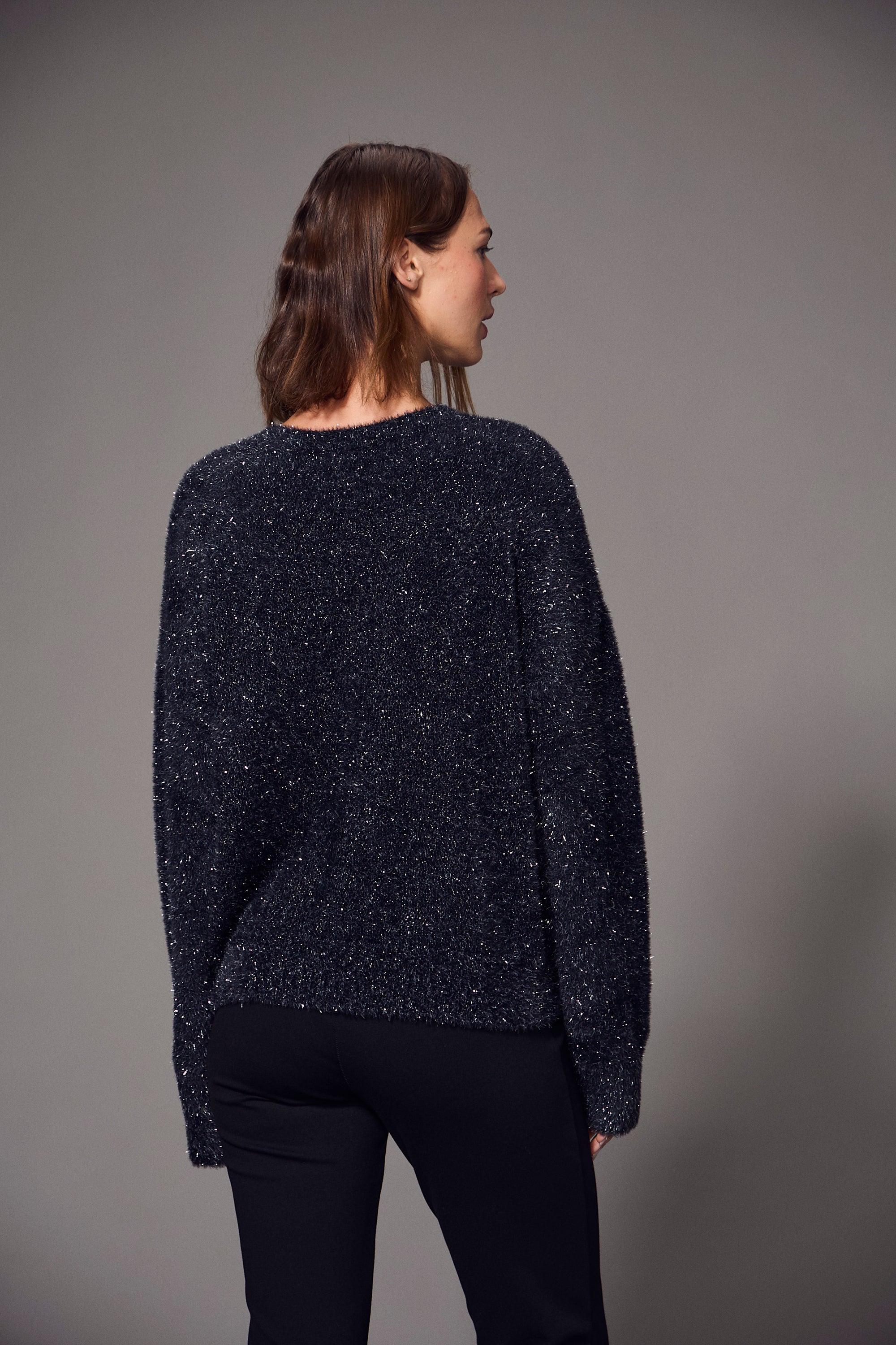 FEATHER V-NECK SWEATER