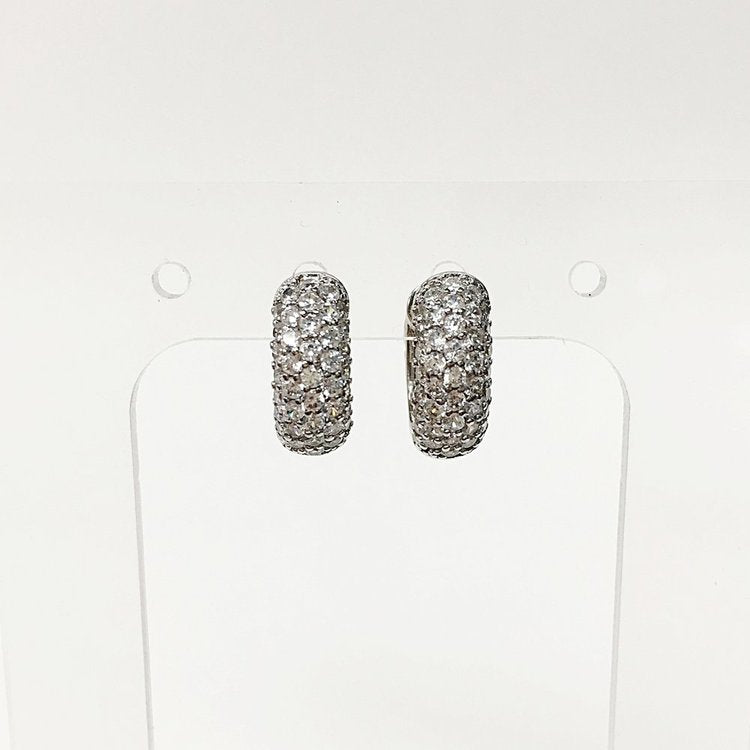 Thick Huggie Earring