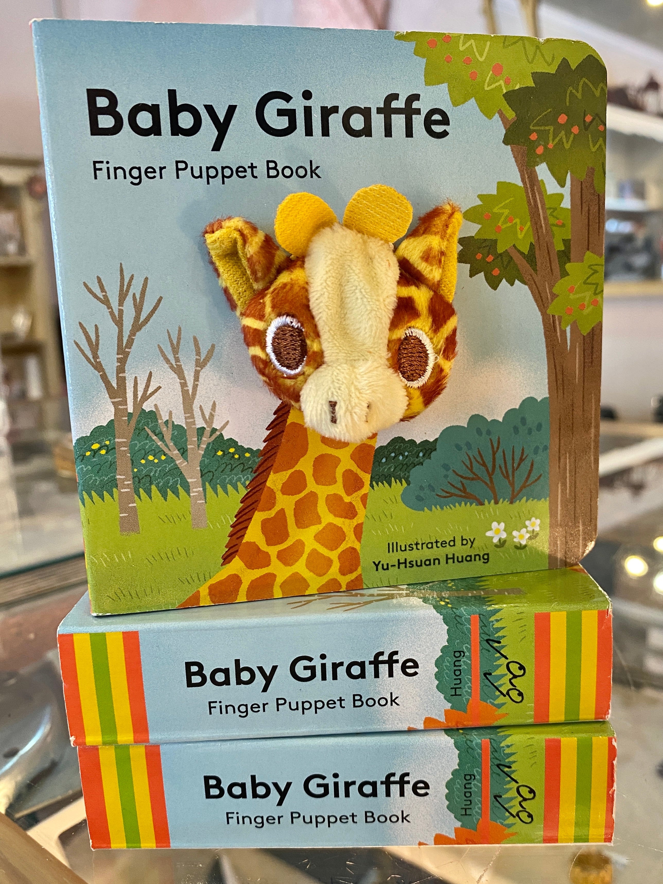 Baby Giraffe Finger Puppet Book